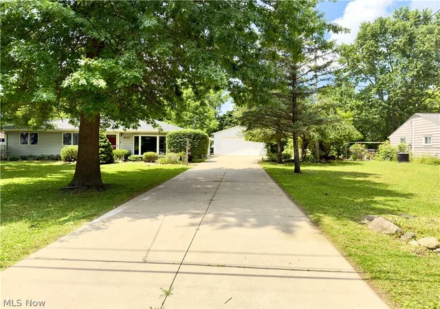Photo 2 of Single family home for sale at 9197 Root Dr, Streetsboro, OH 44241 | MLS# 5227619 | Listing updated on 2026-09-23