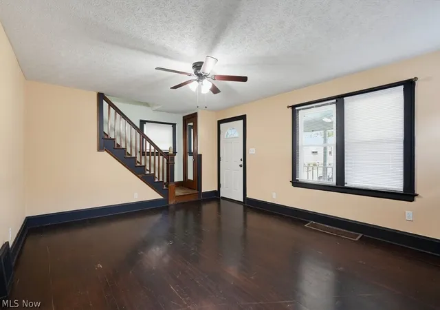 4th image of 1866 Flint Ave, Akron, OH 44305 | MLS# 5227658