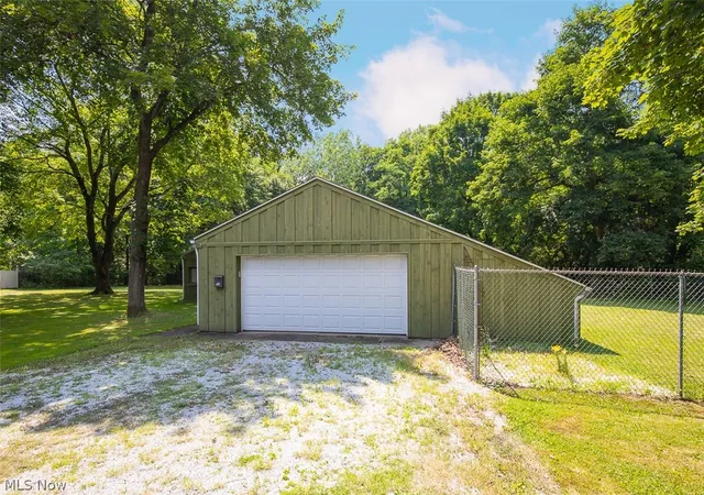 Photo 3 of Sale Pending at 380 Alden Ave, Akron, OH 44313 | MLS# 5209139 | Listing updated on 2026-10-07