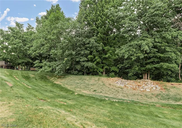 Photo 3 of Sale Pending at 1012 Cutters Crk Dr, Cleveland, OH 44121 | MLS# 5220235 | Listing updated on 2026-07-23