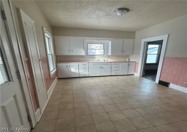 3rd image of 15 Katherine St, Struthers, OH 44471 | MLS# 5227284