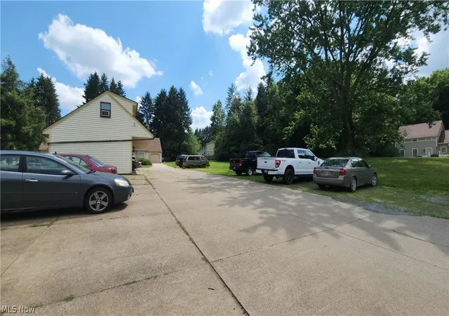 Photo 25 of Condo for sale at 46103 New England Sq #B, New Waterford, OH 44445 | MLS# 5227198 | Listing updated on 2026-08-16