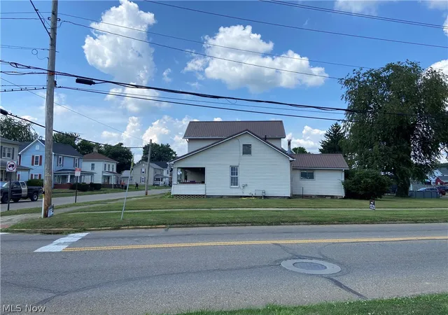 37th image of 353 S River St, Newcomerstown, OH 43832 | MLS# 5227143