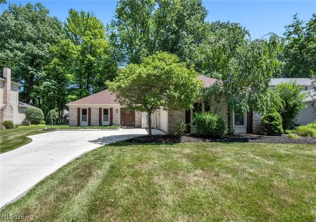 2nd image of 3159 Creekside Dr, Westlake, OH 44145 | MLS# 5227250