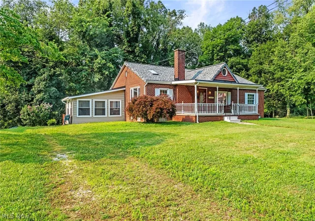 31st image of 2380 Benton St, Akron, OH 44312 | MLS# 5226795