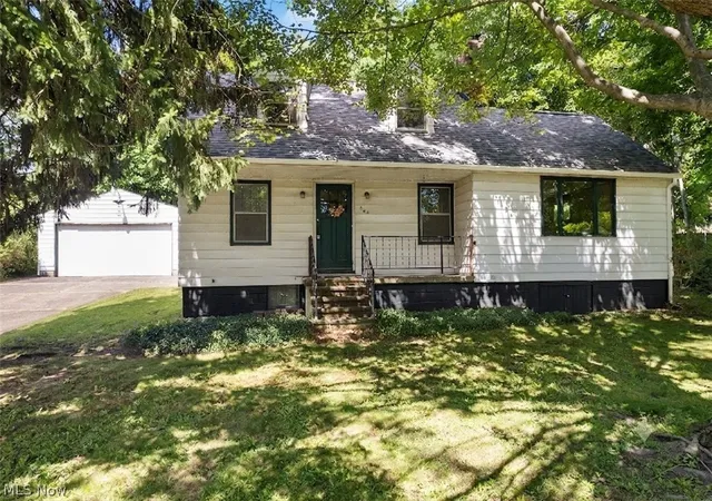 2nd image of 353 Southeast Ave, Tallmadge, OH 44278 | MLS# 5222270
