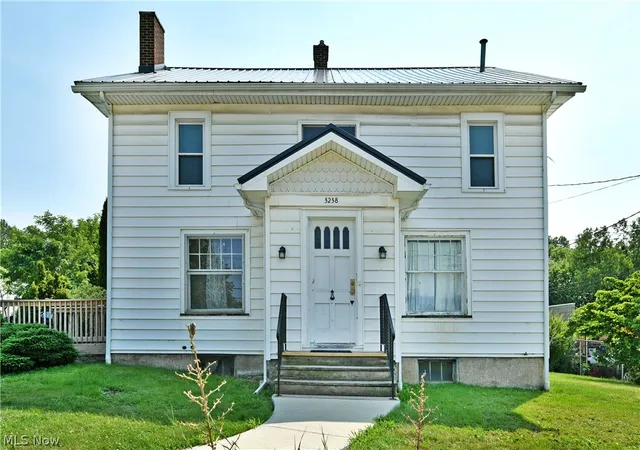 1st image of 3238 Youngstown Rd Se, Warren, OH 44484 | MLS# 5227648
