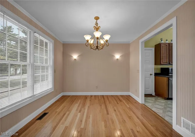 5th image of 690 Grantwood Ave, Sheffield Lake, OH 44054 | MLS# 5227755