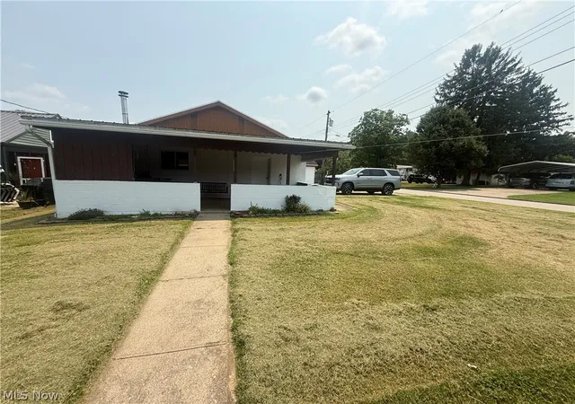 3rd image of 2625 Hugh St, Parkersburg, WV 26101 | MLS# 5227881