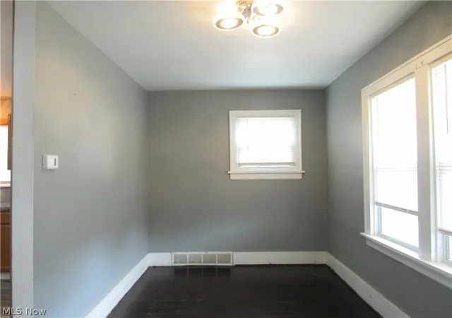 Photo 3 of Single family home for sale at 700 Glendora Ave, Akron, OH 44320 | MLS# 5227885 | Listing updated on 2026-08-28