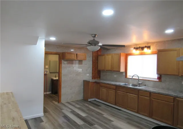 Photo 4 of Single family home for sale at 700 Glendora Ave, Akron, OH 44320 | MLS# 5227885 | Listing updated on 2026-08-28