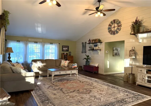 4th image of 8533 Girdle Rd, Middlefield, OH 44062 | MLS# 5227891