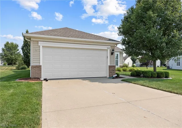 Homes for sale in North Ridgeville, OH | 9099 Vernon Hl, North Ridgeville, OH 44039 | MLS# 5227847