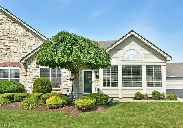 1st image of 201 River Glen Dr Ne, Warren, OH 44484 | MLS# 5226157
