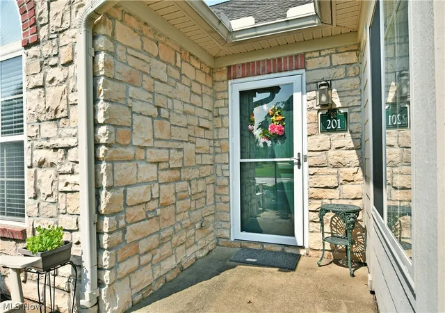 3rd image of 201 River Glen Dr Ne, Warren, OH 44484 | MLS# 5226157