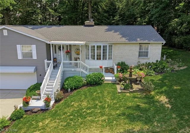 Photo 2 of Single family home for sale at 1235 Canteberry Ln, Mansfield, OH 44906 | MLS# 5227591 | Listing updated on 2026-08-25