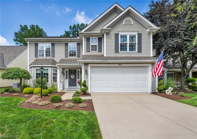Homes for sale in Avon, OH | 1454 Hollow Wood Ln, Avon, OH 44011 | MLS# 5227127