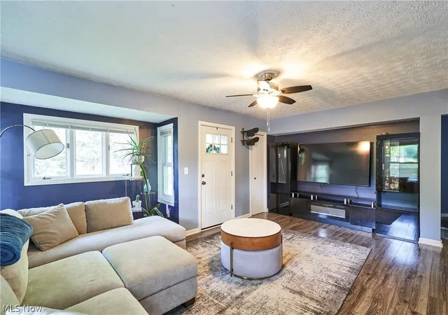 Homes for sale in Ravenna, OH | 6586 Red Brush Rd, Ravenna, OH 44266 | MLS# 5226336