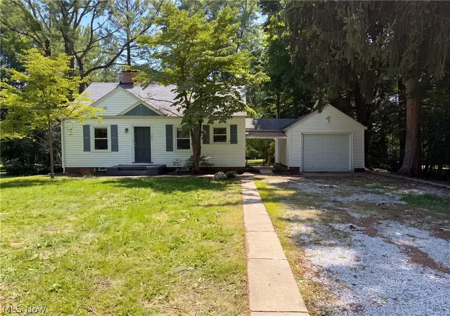 Photo 1 of Single family home for sale at 2920 Copley Rd, Copley, OH 44321 | MLS# 5227942 | Listing updated on 2026-08-27