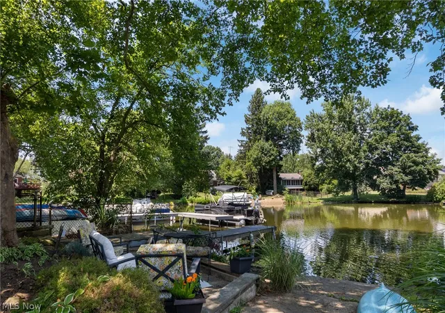 3rd image of 6079 Fulton Dr Nw, Canton, OH 44718 | MLS# 5227697
