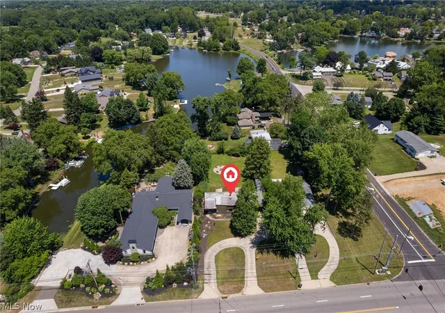 4th image of 6079 Fulton Dr Nw, Canton, OH 44718 | MLS# 5227697