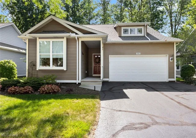 Photo 2 of Single family home for sale at 1990 Buckingham Dr, Avon, OH 44011 | MLS# 5227454 | Listing updated on 2026-08-28