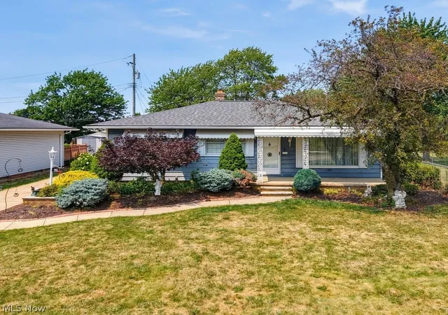 Photo 1 of Sale Pending at 759 E Meadowlawn Blvd, Independence, OH 44131 | MLS# 5227643 | Listing updated on 2026-08-21