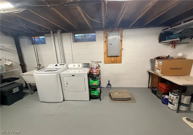 Listing Photo 2 - Condo for sale in building located at 999 Renninger Rd, Akron, OH 44319 - Unit #