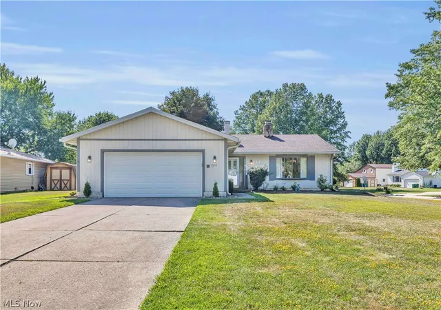 2nd image of 7074 Brandywine Dr, Mentor, OH 44060 | MLS# 5227655