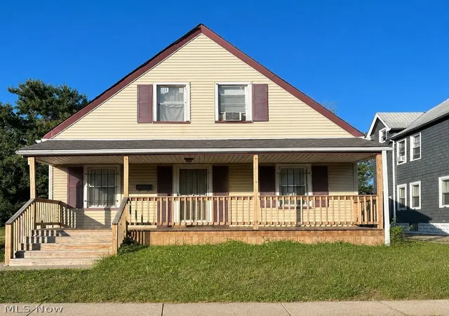 Homes for sale in Cleveland, OH | 723 E 165th St, Cleveland, OH 44110 | MLS# 5226909