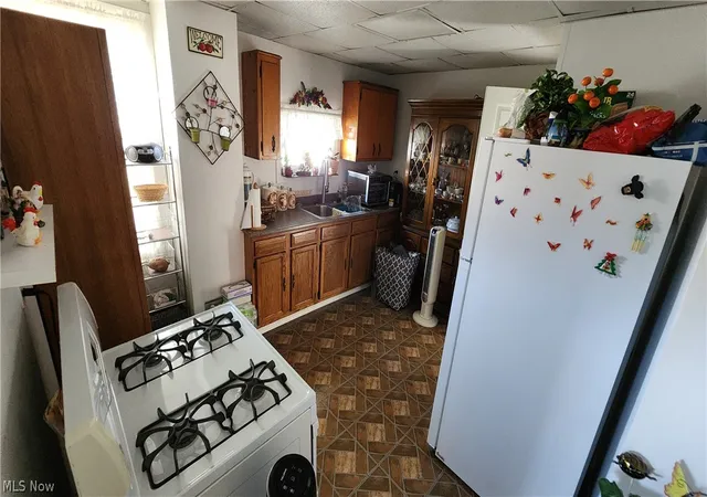 Photo 2 of Sale Pending at 3747 Bosworth Rd, Cleveland, OH 44111 | MLS# 5228032 | Listing updated on 2026-09-24