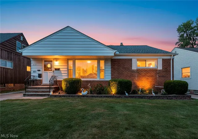 2nd image of 6621 Indiana Ave, Cleveland, OH 44124 | MLS# 5228038