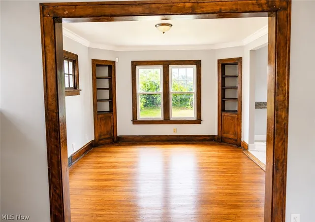 Photo 3 of Single family home for sale at 2123 Hampstead Rd, Cleveland Heights, OH 44118 | MLS# 5228048 | Listing updated on 2026-09-15