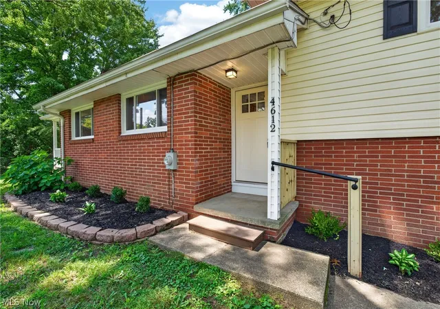 Photo 2 of Sale Pending at 4612 Provens Dr, Green, OH 44319 | MLS# 5228019 | Listing updated on 2026-08-22