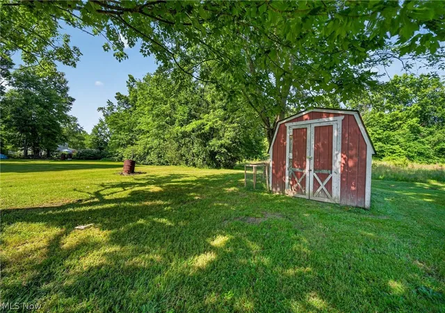 36th image of 16 Leffingwell Dr, Orwell, OH 44076 | MLS# 5226114
