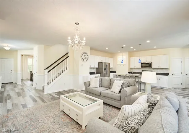Photo 5 of Single family home for sale at 180 Nottingham Way, Wadsworth, OH 44281 | MLS# 5225647 | Listing updated on 2026-08-17