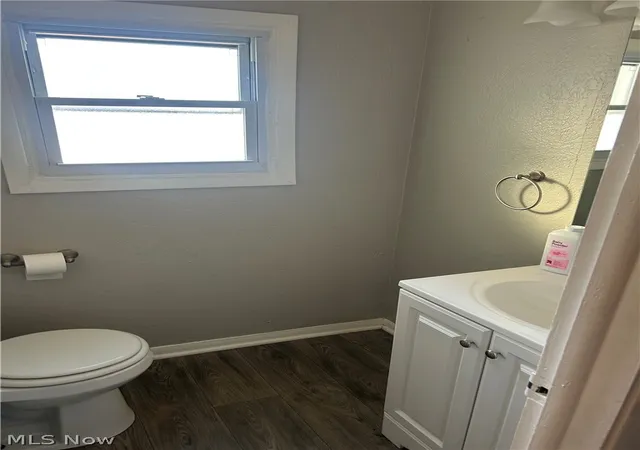 2nd image of 679 Wooster Rd W, Barberton, OH 44203 | MLS# 5228068