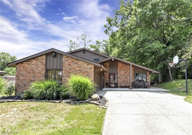 1st image of 6815 Parkgate Oval, Seven Hills, OH 44131 | MLS# 5226788