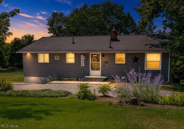 2nd image of 9811 Bellhaven Ave Nw, Uniontown, OH 44685 | MLS# 5227718