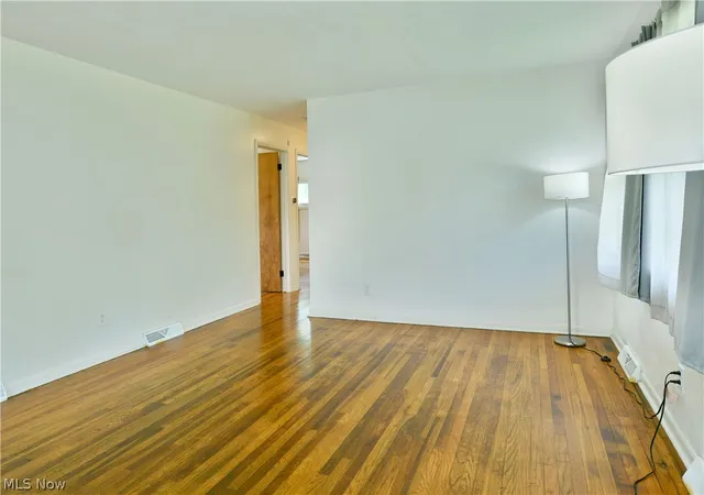 Photo 3 of Single family home for sale at 2231 Stewart Dr NW, Warren, OH 44485 | MLS# 5227760 | Listing updated on 2026-09-22