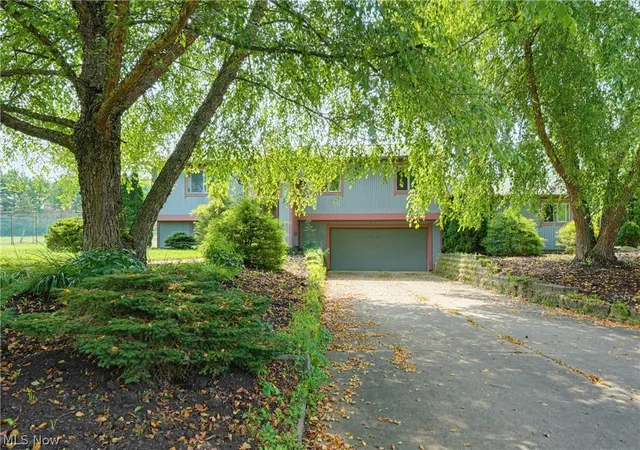 Homes for sale in Ravenna, OH | 5060 Campbellsport Rd, Ravenna, OH 44266 | MLS# 5225297