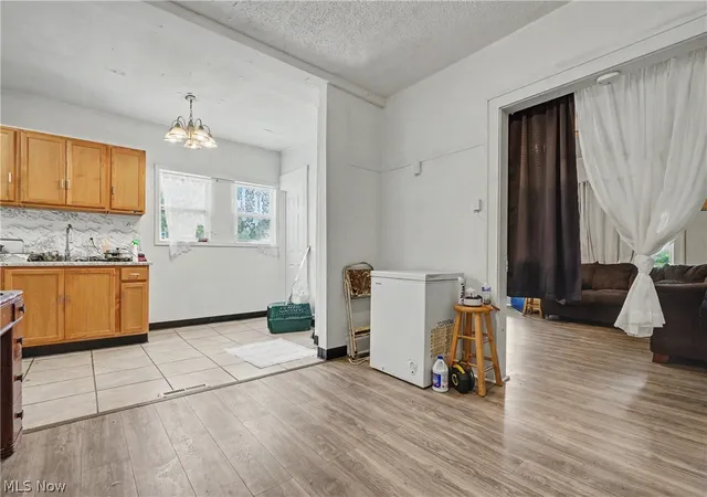 Homes for sale in Youngstown, OH | 1536 Clay St, Youngstown, OH 44506 | MLS# 5227108