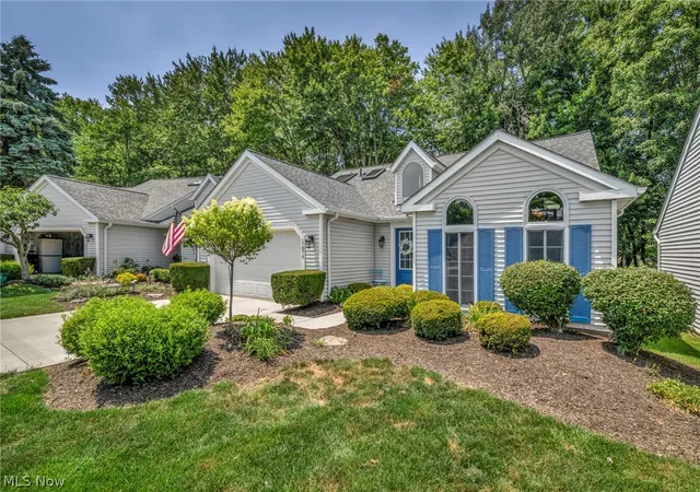 3rd image of 17876 Cambridge Oval, Strongsville, OH 44136 | MLS# 5227783