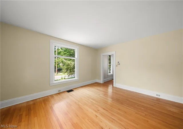 Homes for sale in Oberlin, OH | 83 S Cedar St, Oberlin, OH 44074 | MLS# 5228096