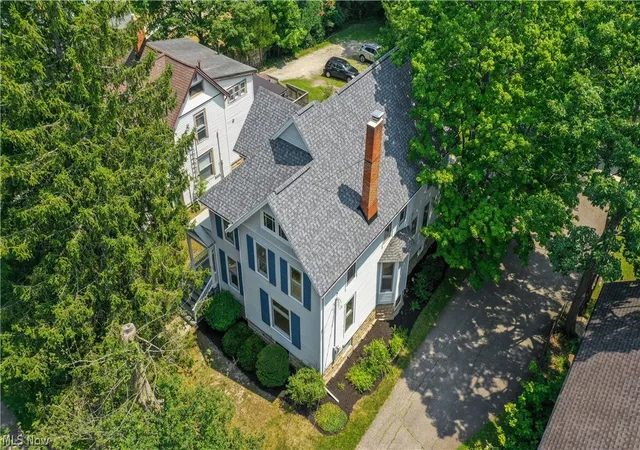 Homes for sale in Oberlin, OH | 83 S Cedar St, Oberlin, OH 44074 | MLS# 5228096