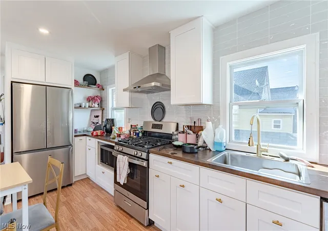 3rd image of 1616 E 33Rd St, Cleveland, OH 44114 | MLS# 5225853