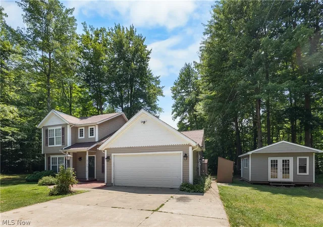 3rd image of 2166 Morning Star Dr, Roaming Shores, OH 44084 | MLS# 5227829