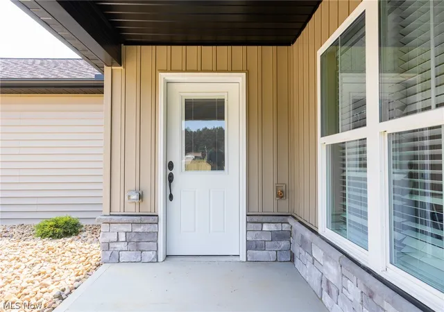 5th image of 1895 Candell Ave Sw, Massillon, OH 44646 | MLS# 5227521