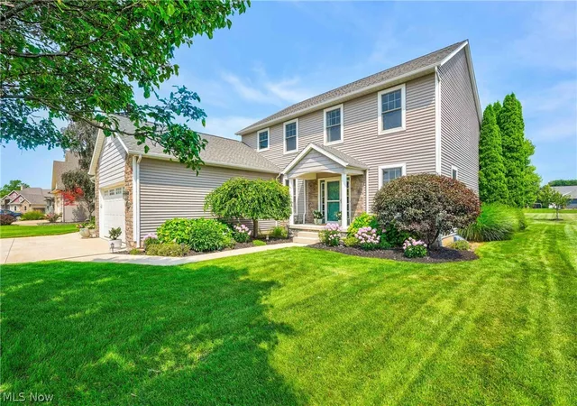 Photo 3 of Sale Pending at 5533 E Bertram Dr, Port Clinton, OH 43452 | MLS# 5228142 | Listing updated on 2026-07-28