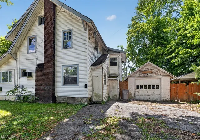 Homes for sale in Youngstown, OH | 3004 Southern Blvd, Youngstown, OH 44507 | MLS# 5228185